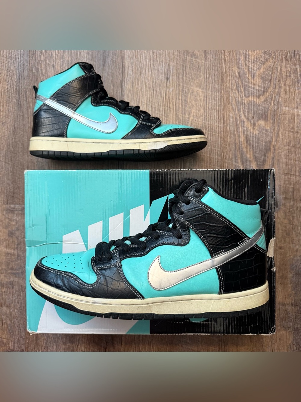 Nike SB Dunk High x Diamond Supply Co. Tiffany
